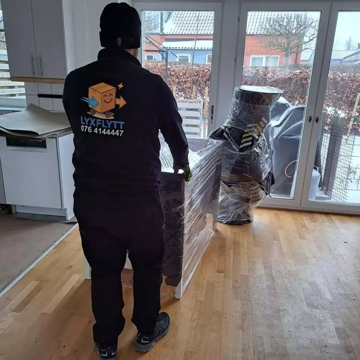Professionell flytthjälp från Lyx Flytt AB